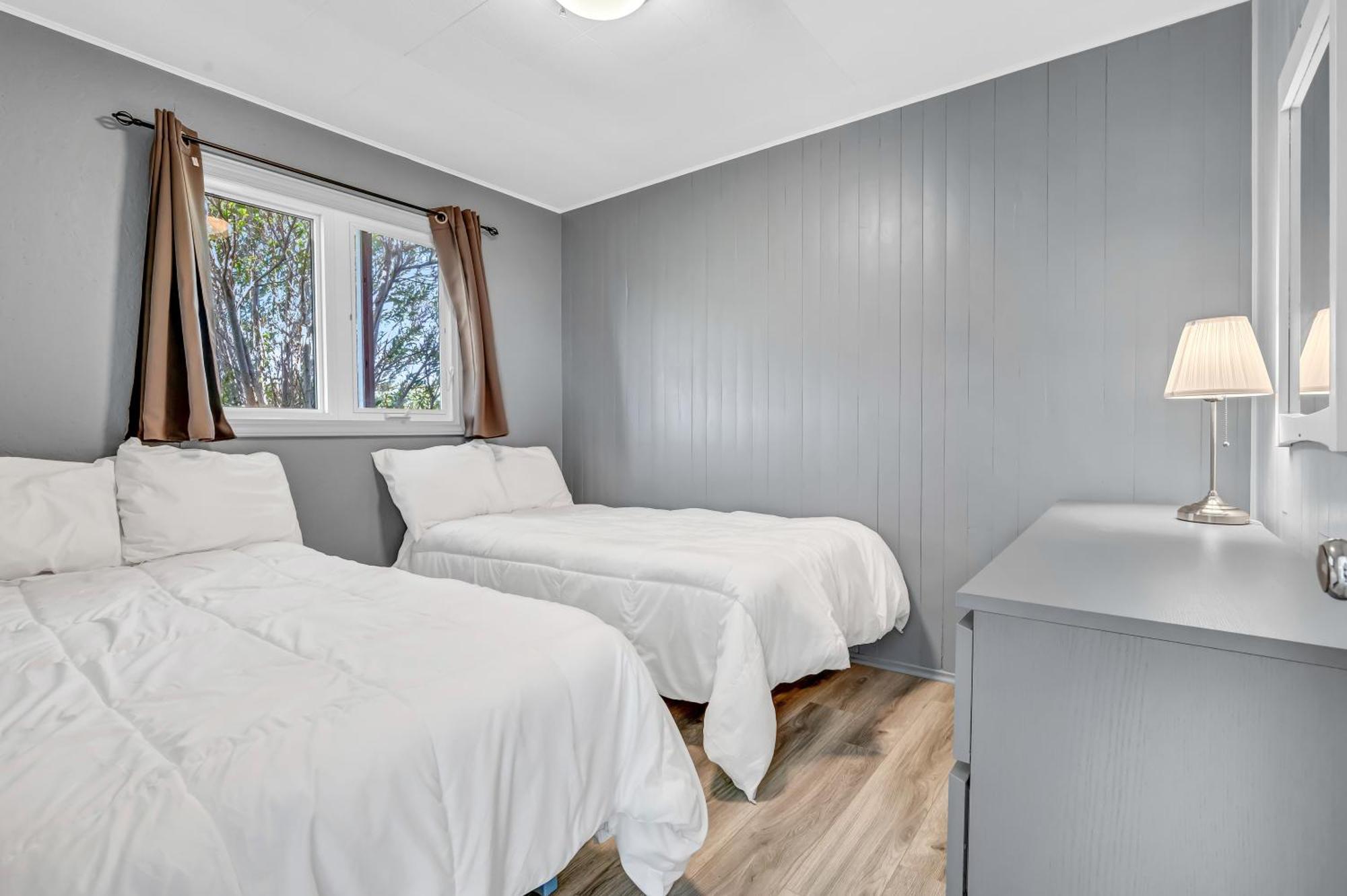 Cape View Motel & Cottages Mavilette エクステリア 写真