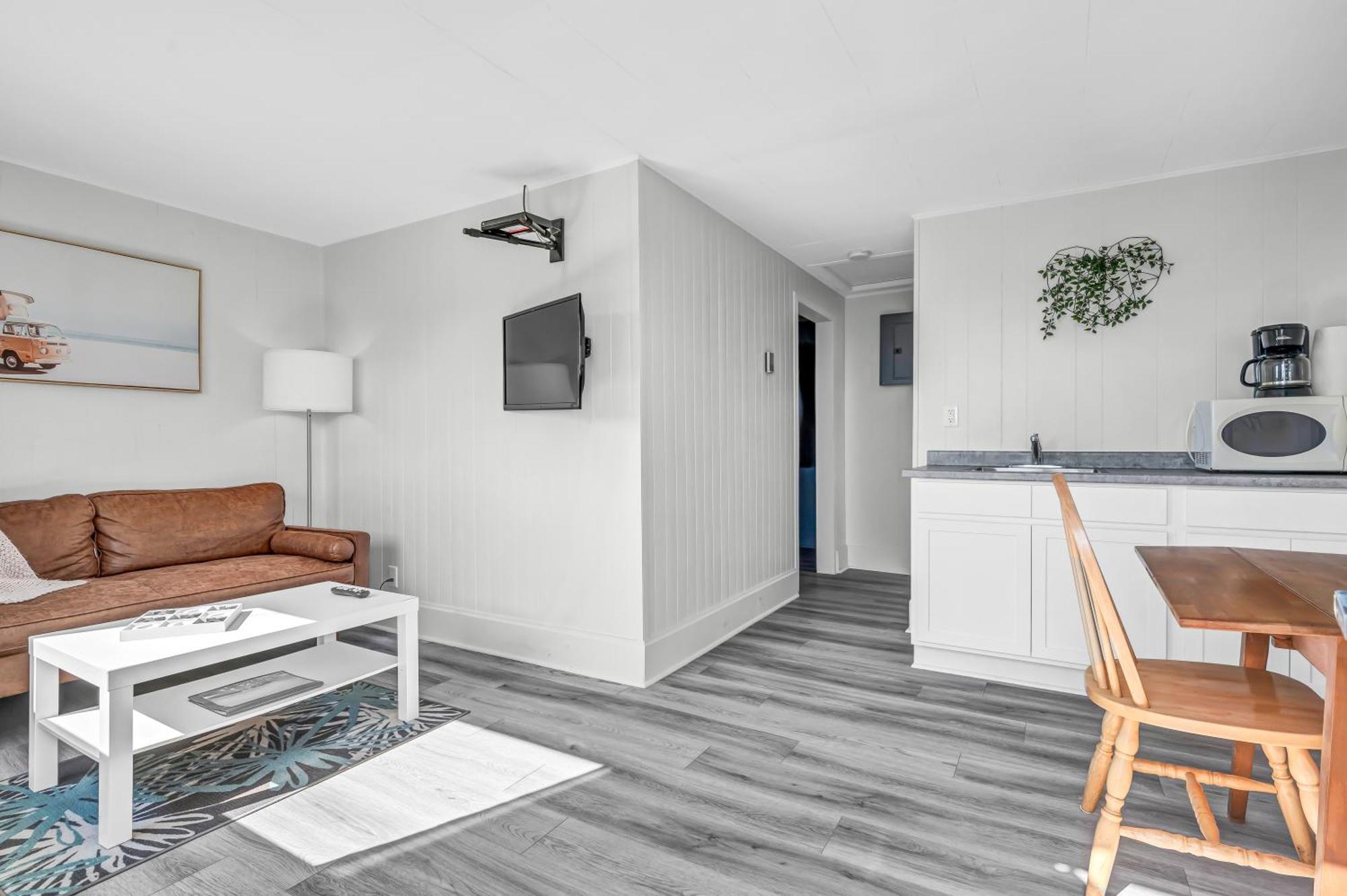 Cape View Motel & Cottages Mavilette エクステリア 写真